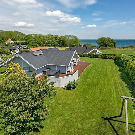 Prázdninový dům Odin - 200m From The Sea By Interhome Mommark